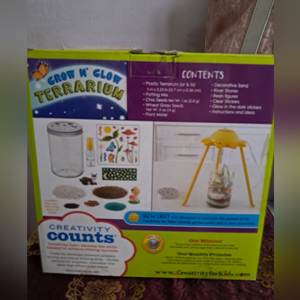 Nickelodeon Green and Purple Terrarium Kit - Picture 3 of 7